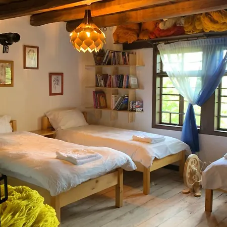 средище веди макрина וילה גברובו