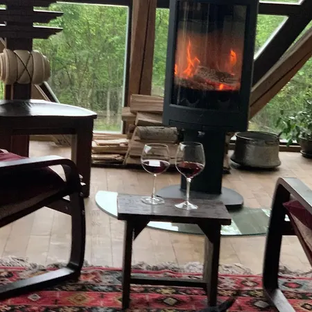 средище веди макрина וילה גברובו